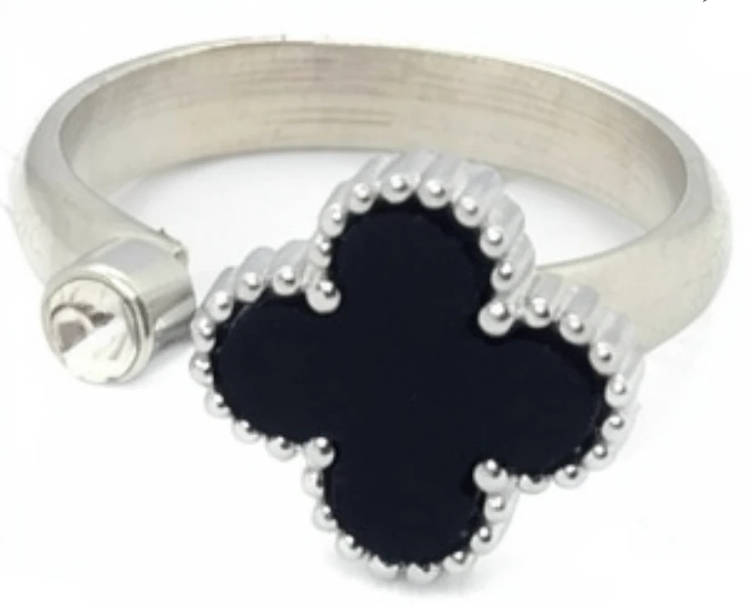 Anillo de acero quirurgico trebol negro con cubic cristal